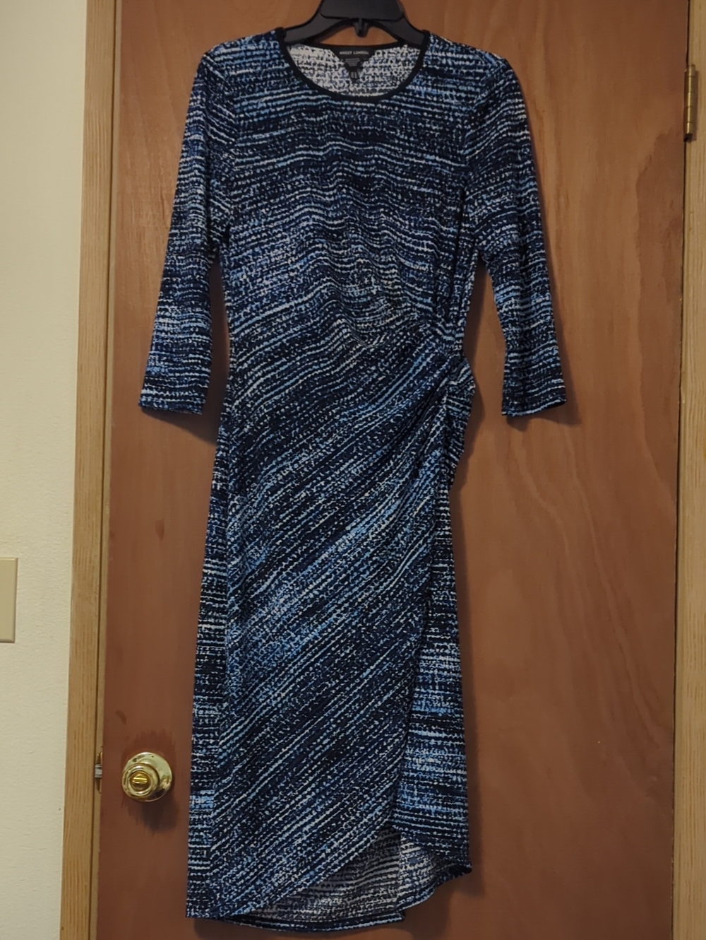Blue Patterned Ruched-Side Midi Dress with Three-Quarter Sleeves